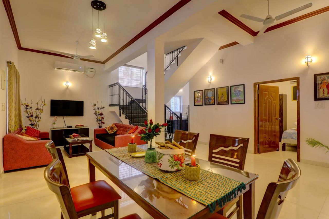 Villa Ludo Private Pool Villa, Wifi-caretaker-parking, North Goa *