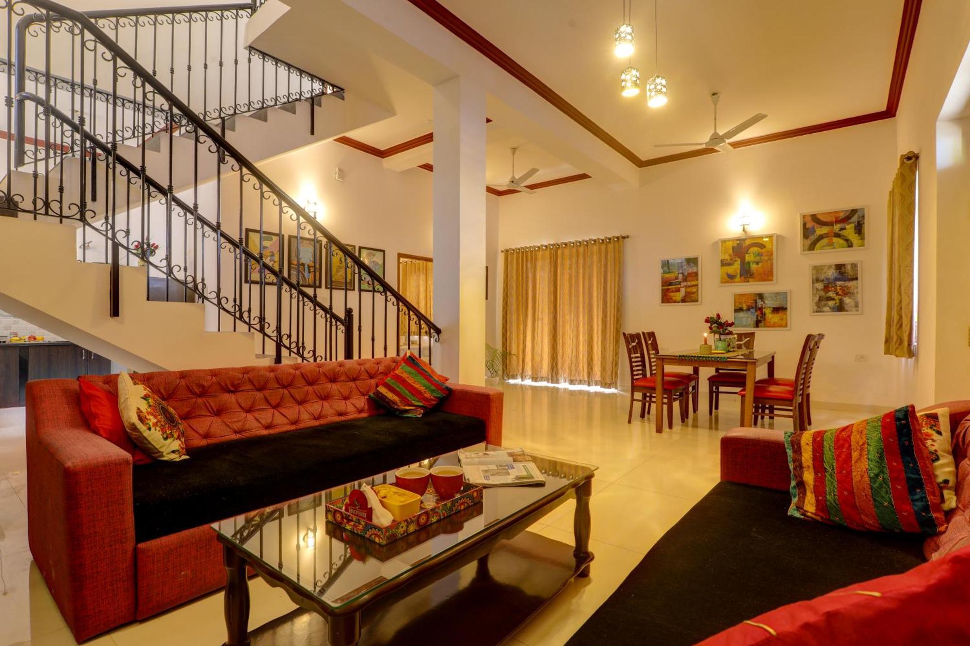 Ludo Private Pool Villa, Wifi-caretaker-parking, North Goa Villa Baga