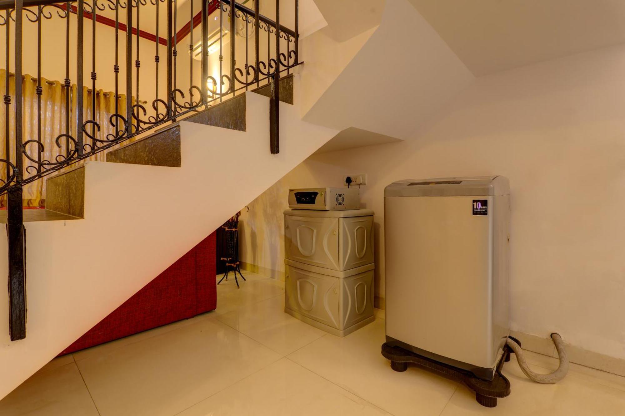 Villa Ludo Private Pool Villa, Wifi-caretaker-parking, North Goa Baga