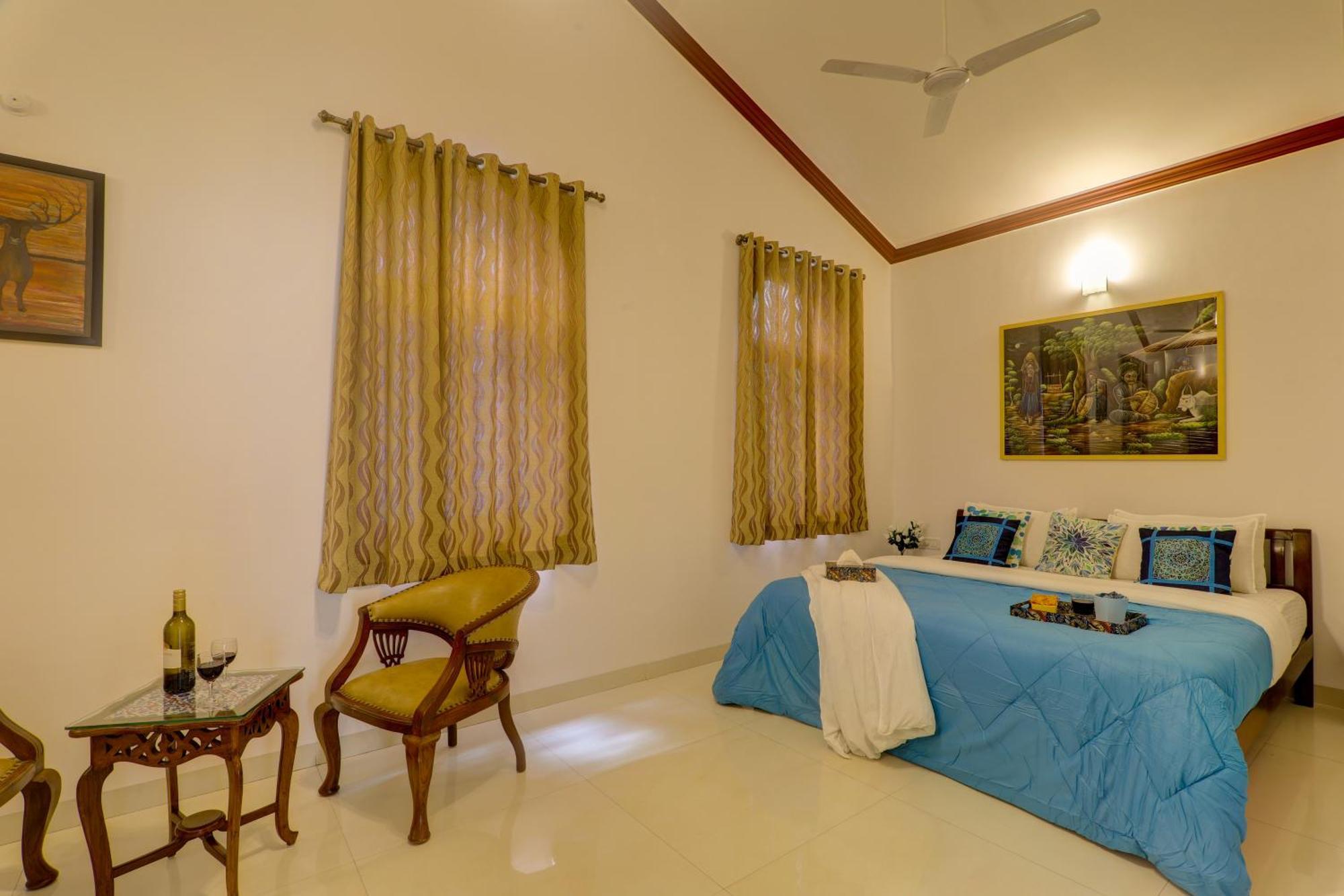 Ludo Private Pool Villa, Wifi-caretaker-parking, North Goa * Baga